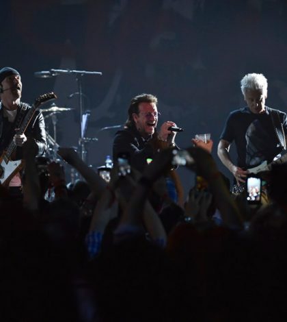 Bono duda si habrá otra gira de U2 y confiesa cuando casi muere