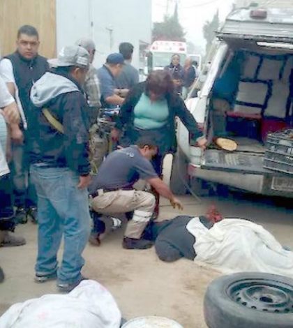 Balacera deja 4 muertos y un herido en tianguis del Edomex