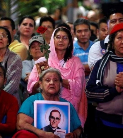 #Video: Salvadoreños cumplen sueño de venerar a san Óscar Arnulfo Romero