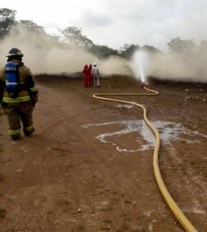 Evacúan a cientos de familias en Tabasco por fuga de gas