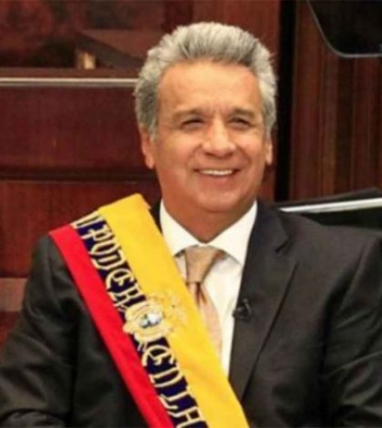 Arribó a México el presidente de Ecuador Lenín Voltaire Moreno