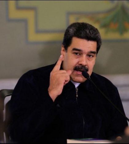 Intelectuales rechazan presencia de Maduro en investidura de López Obrador