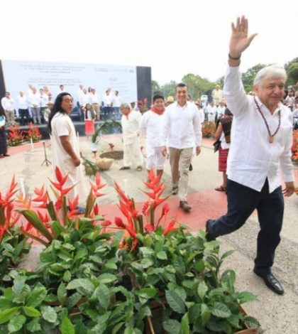 En dos meses licitaciones del Tren Maya: López Obrador