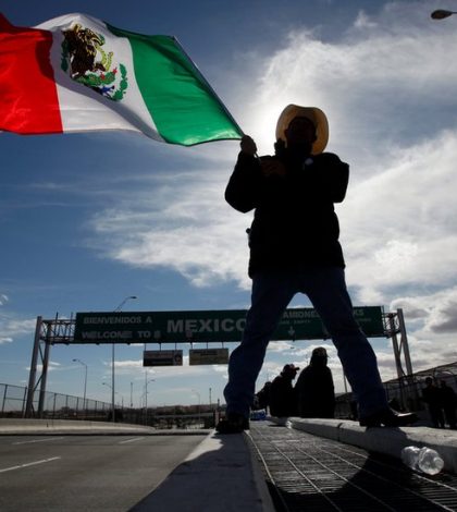 Frontera norte de México necesita muro de empleos: Monreal
