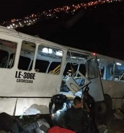 Suman nueve muertos tras accidente de autobús en León