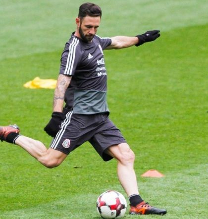 Layún volvería a la Liga MX con Monterrey