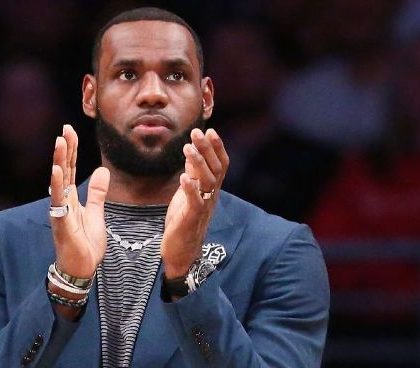 LeBron James está cerca del regreso, pero sin fecha definida