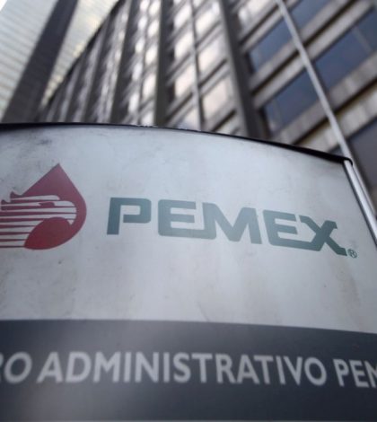 Fitch Ratings baja la calificación de Pemex