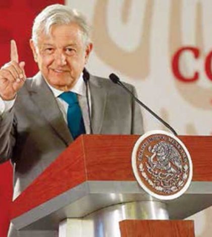 No cederemos a los chantajes:  López Obrador; paro magisterial