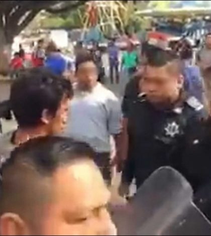 Evitan policías linchamiento en parque de Tuxtla Gutiérrez