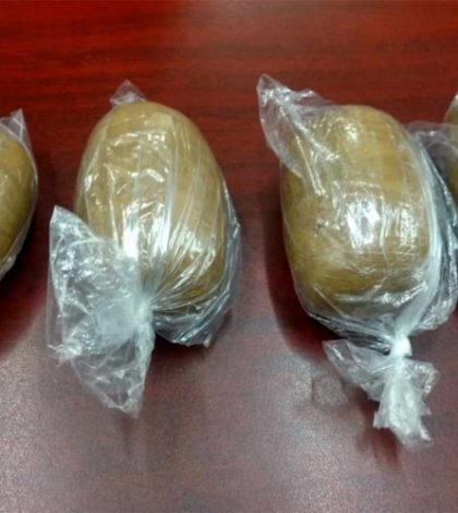 Detienen a mujeres que escondían droga en su ‘bra’