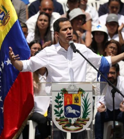 Haré lo necesario para que ayuda entre a Venezuela: Guaidó