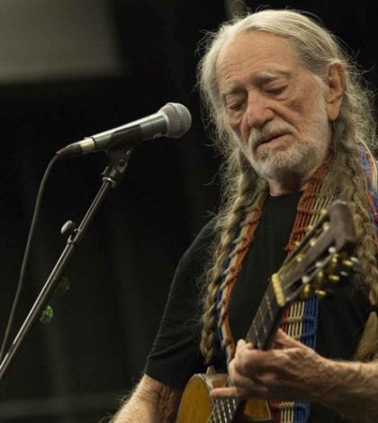 Eventos del Grammy comienzan con homenaje a Willie Nelson