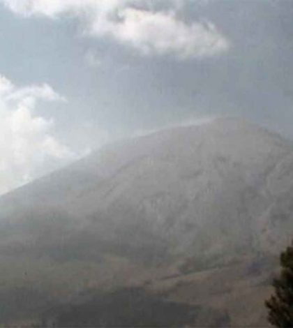 #Video: Popocatépetl emite 138 exhalaciones acompañadas de vapor de agua: Cenapred