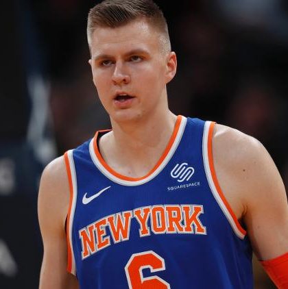 Kristaps es acosado por violación en NY