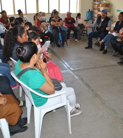 Alistan entrega de uniformes escolares en Charcas