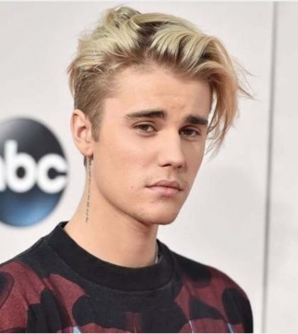 Justin Bieber pide que oren por él; lucha contra la depresión