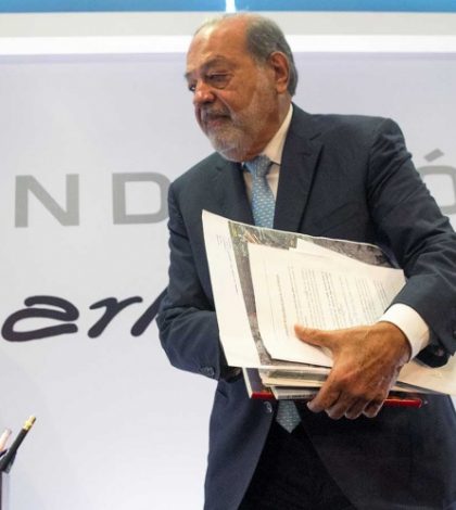 Carlos Slim colaborará con gobierno y se retirará: López Obrador