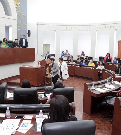 Parlamento de Mujeres pide despenalizar el aborto