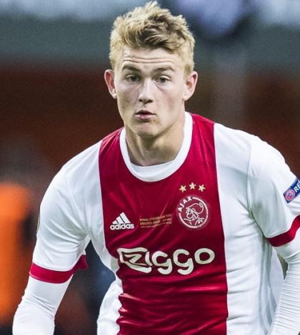 De Ligt coquetea con la Juventus