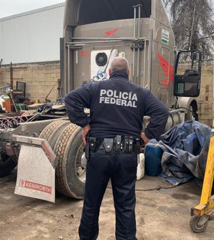 En cateo encuentran  tractor y remolque robados