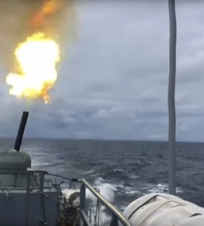 Buques de la Flota rusa eliminan al enemigo con todo tipo de armamentos durante ejercicios en el Báltico