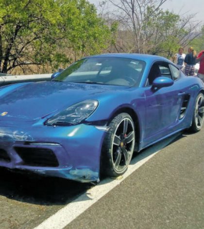 Ex fiscal de Guerrero choca su Porsche valuado en 1.8 millones de pesos