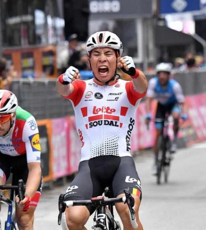 Ewan gana octava etapa del Giro; Conti sigue líder