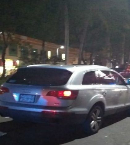 Matan a 2 personas al interior de vehículo en Querétaro