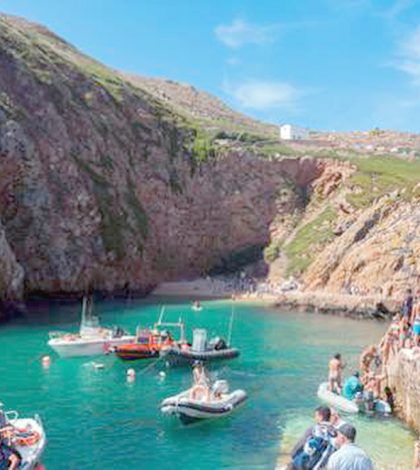 Portugal limita visitantes a uno de sus tesoros costeros
