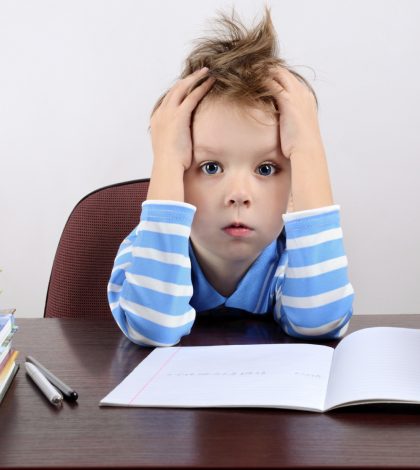 Cómo ayudar al niño a combatir el estrés escolar
