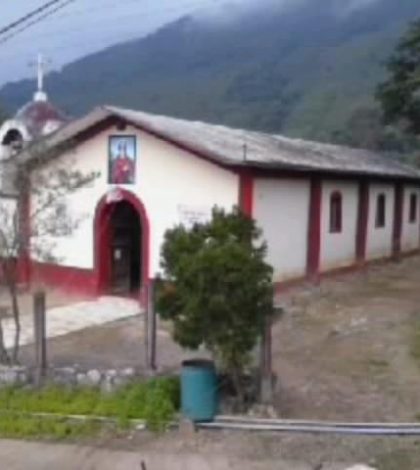 Se desploma techo de iglesia en Hidalgo; hay un muerto