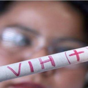 La confianza no salva: 90% de las mujeres con VIH son contagiadas por su pareja estable (Video)