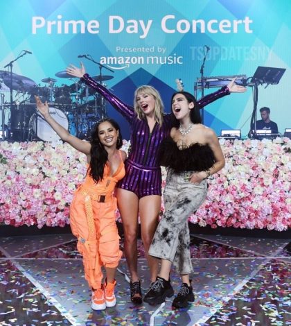 Taylor Swift y  Becky G cautivan en concierto   “Prime Day”