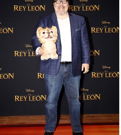 Jon Favreau  reinventa a  “El rey léon”