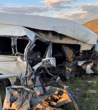 Choque entre camioneta y tráiler deja cinco lesionados en carretera Saltillo-Torreón