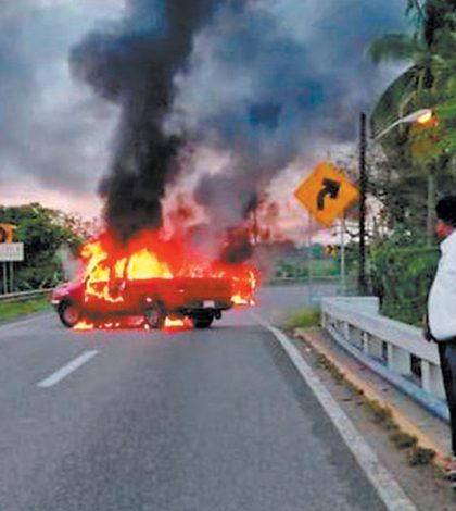 Dan «bienvenida» a la  Guardia con «narcobloqueos»