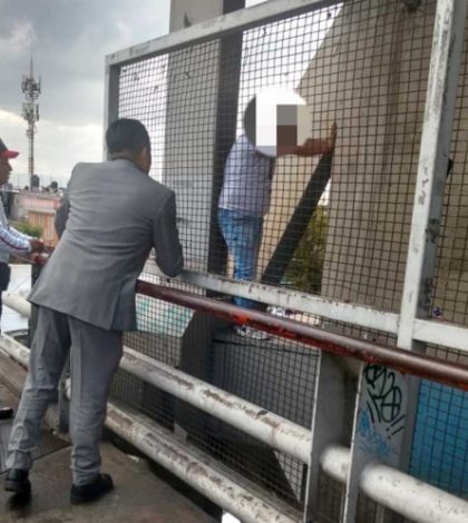 Evitan policías suicidio de la estación Apatlaco del Metro