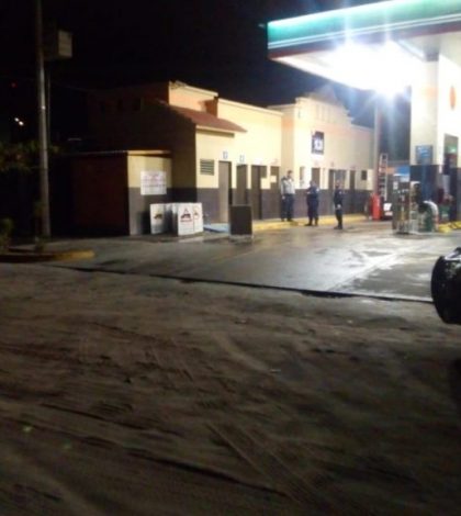 Encapuchados asaltan gasolinería, no lograron abrir caja fuerte