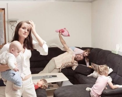 Las mamás de tres hijos son las más estresadas, según estudio