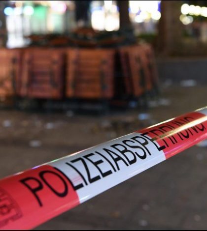 Ataque deja dos muertos en estación de tren de Alemania
