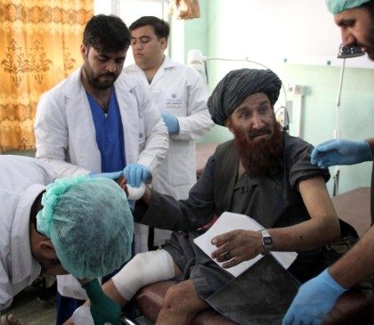 Atentado a hospital en Afganistán deja 20 muertos y 90 heridos