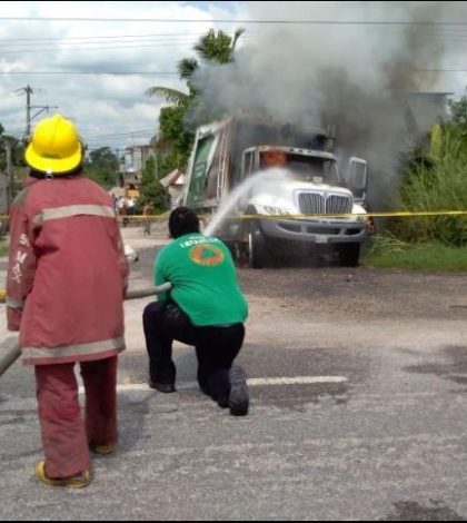 Incendio de camión de basura  deja tres muertos en Tabasco