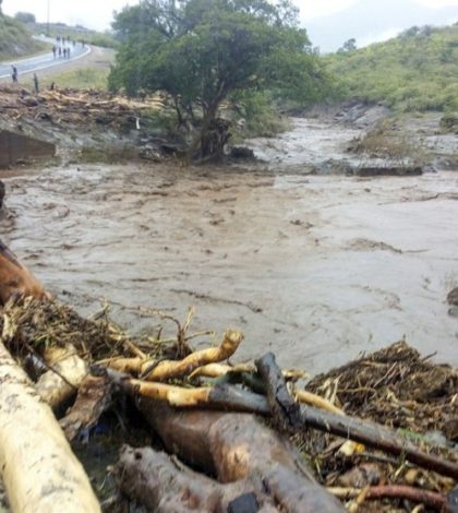 Suman 34 muertos por inundaciones y deslaves en Kenia