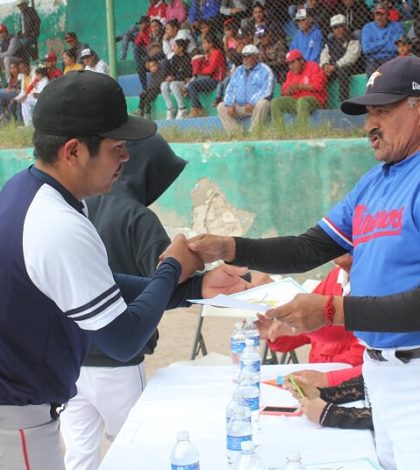 Da inicio el campeonato de  beisbol en Charcas SLP