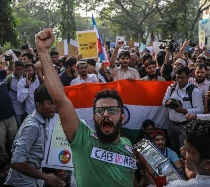 India corta acceso a Internet en varias ciudades por violentas protestas