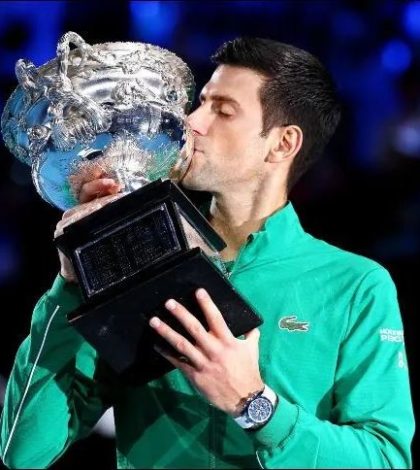 Novak Djokovic reina por octava vez en Australia