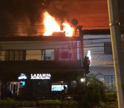 Incendio afectó  restaurante en Laureles