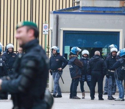 Fuga masiva y revueltas en cárceles de  Italia por medidas contra el coronavirus