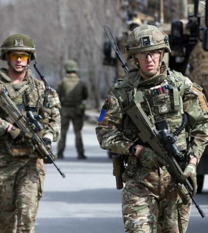 Inicia EU retiro de tropas de Afganistán
